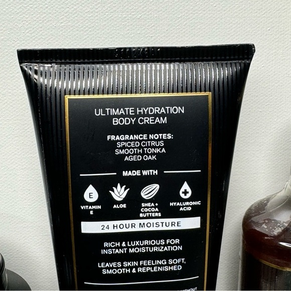 Bath & Body Works Men’s Collection Body Care Gift Set Single Barrel Bourbon NWT - Picture 4 of 4